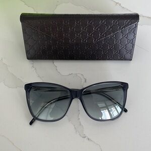 GUCCI Women’s Navy Blue Sunglasses with Case 3640-S 57/14/140